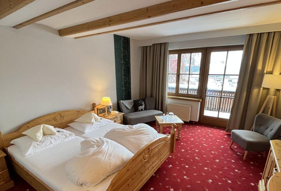 Landhotel Lindenhof Feld am See Exterior photo